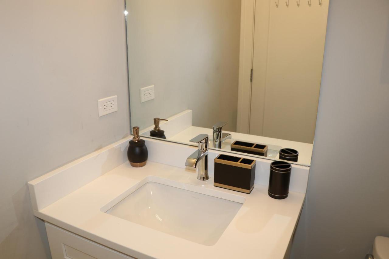 Chicago Exquisite Haven 2Bed 2Bath Near Downtown And United Center Apartman Kültér fotó